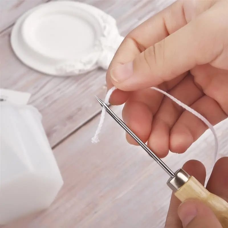 Enhebrador de pabilos y/o perforacion de Moldes Madera