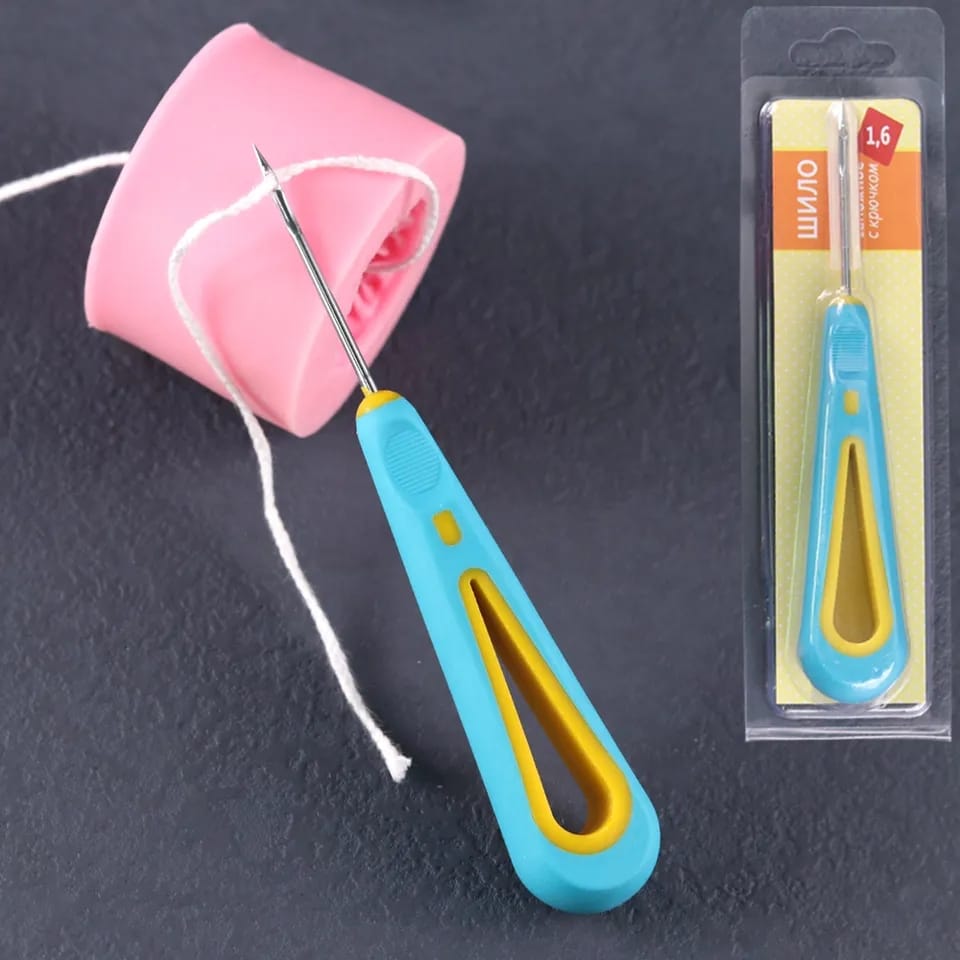 Enhebrador de pabilos y/o perforación de Moldes
